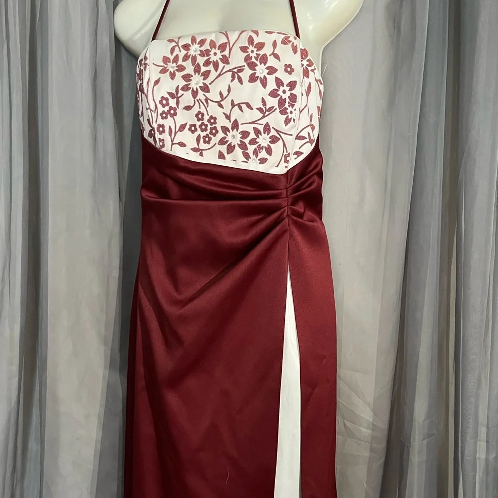 Ladies Formal Dress - Picture 3 of 6